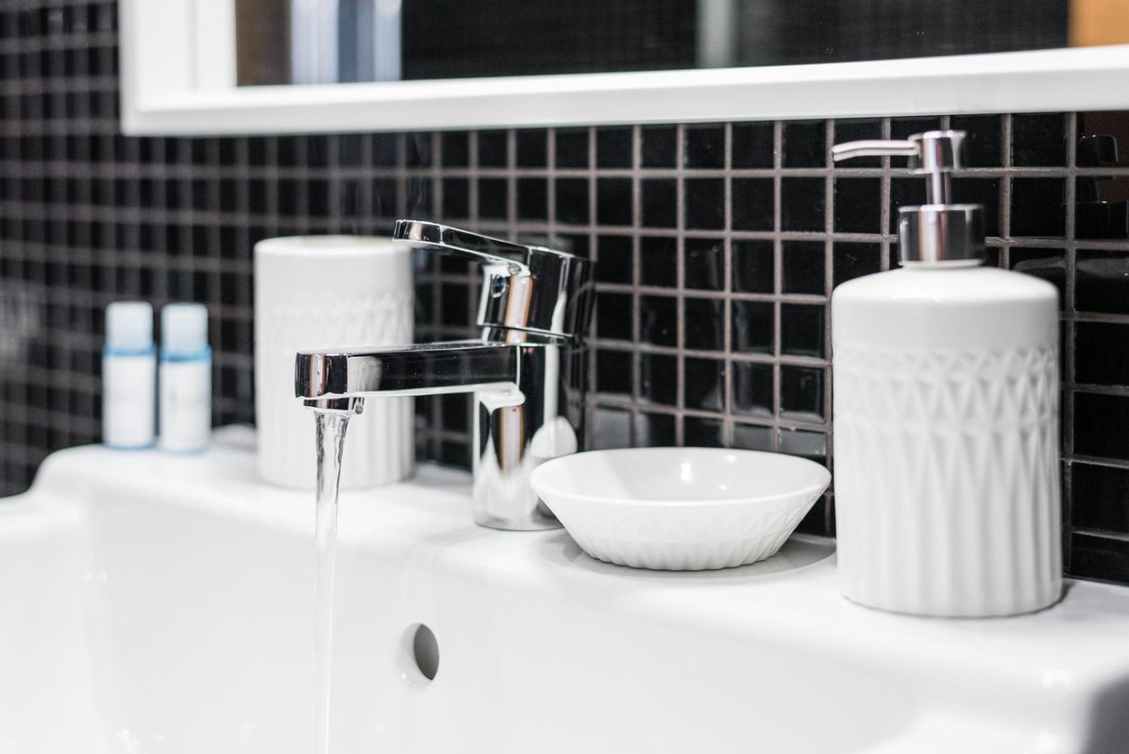 Guestready - Chic Cityscape Stay Porto Luaran gambar